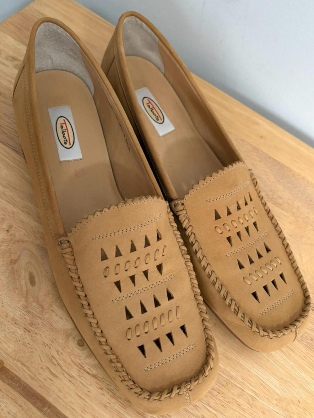 Talbots Beige Suede Slip On Moccasin Womens Shoes Loafer Flat Size 10